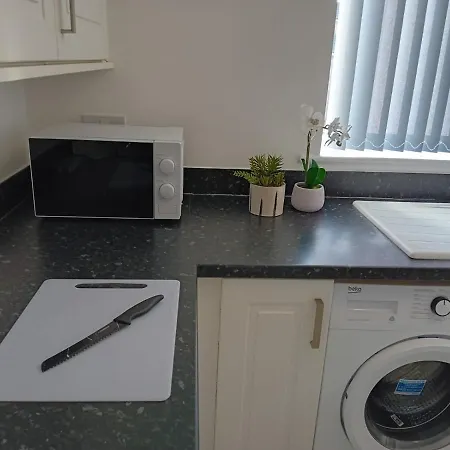 Apartamento Quality City Baronet House, 2 Bed 2 Bath Free Parking